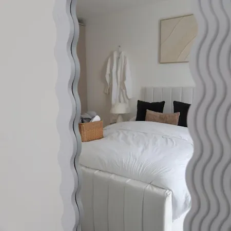 Stylish Modern With Parking & Comfort Double With Private Bathroom Habitación en casa particular Dundalk